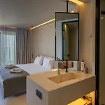Pheia, Vriniotis فندق 4*