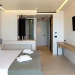 Hotell Pheia, Vriniotis