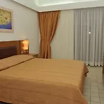 Pheia, Vriniotis فندق 4*