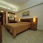 Pheia, Vriniotis فندق كاتاكولو