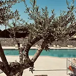 Pheia, Vriniotis Hotell