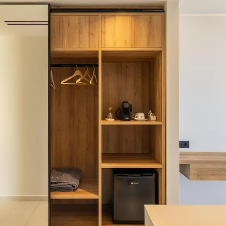 Pheia, Vriniotis 4* Katakolo