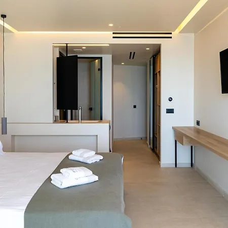 Hotel Pheia, Vriniotis