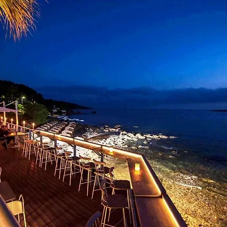 Pheia, Vriniotis Hotel