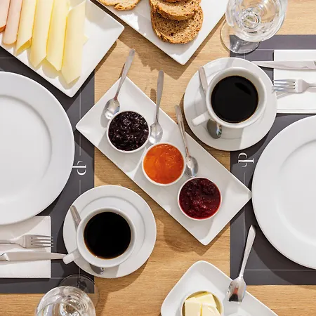 Hotell Pheia, Vriniotis Katakolo