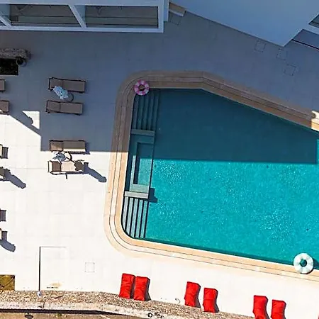 Pheia, Vriniotis Hotel