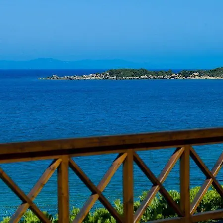 Pheia, Vriniotis 4*