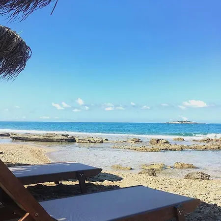 Hotell Pheia, Vriniotis Katakolo