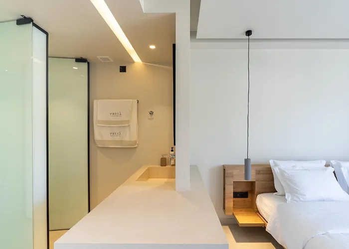 Hotel Pheia, Vriniotis 4*