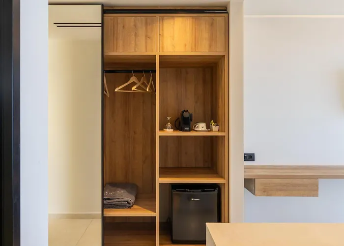 Pheia, Vriniotis 4* Katakolo