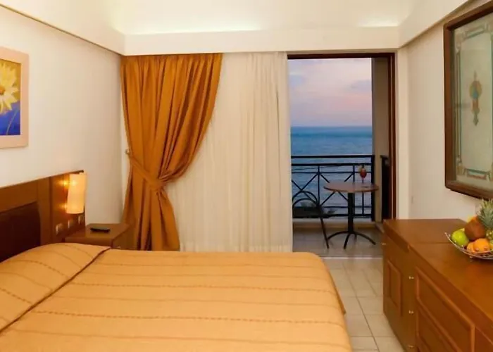 Hotel Pheia, Vriniotis 4*