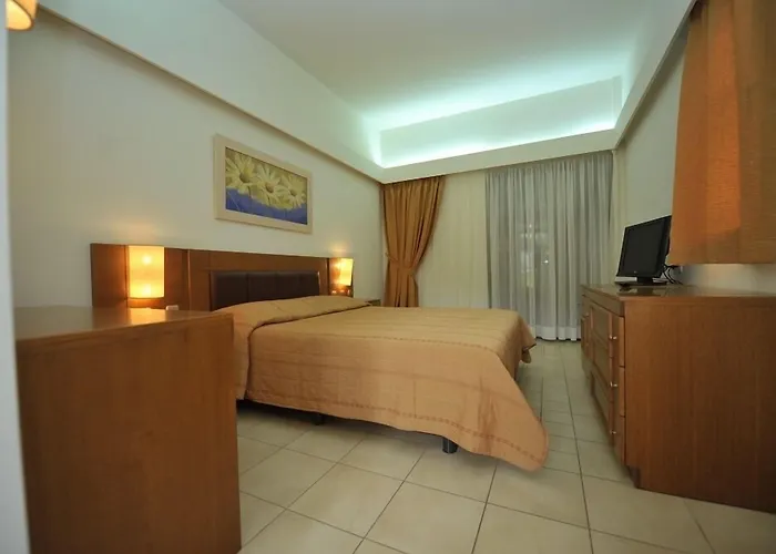 Pheia, Vriniotis 4* Katakolo