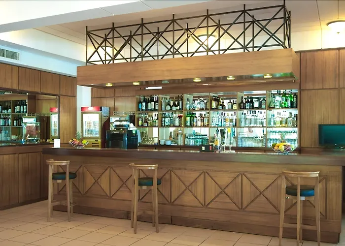 Pheia, Vriniotis Hotel 4*