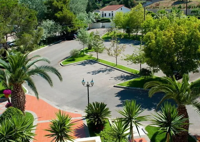 Hotel Pheia, Vriniotis