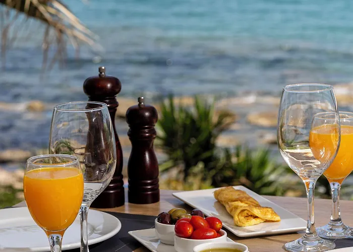 Pheia, Vriniotis 4* Катаколон